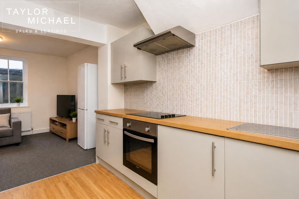 Property photo 1 of 12 Kitchen