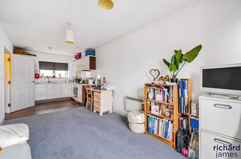 Property photo 2 of 9 Rokeby7