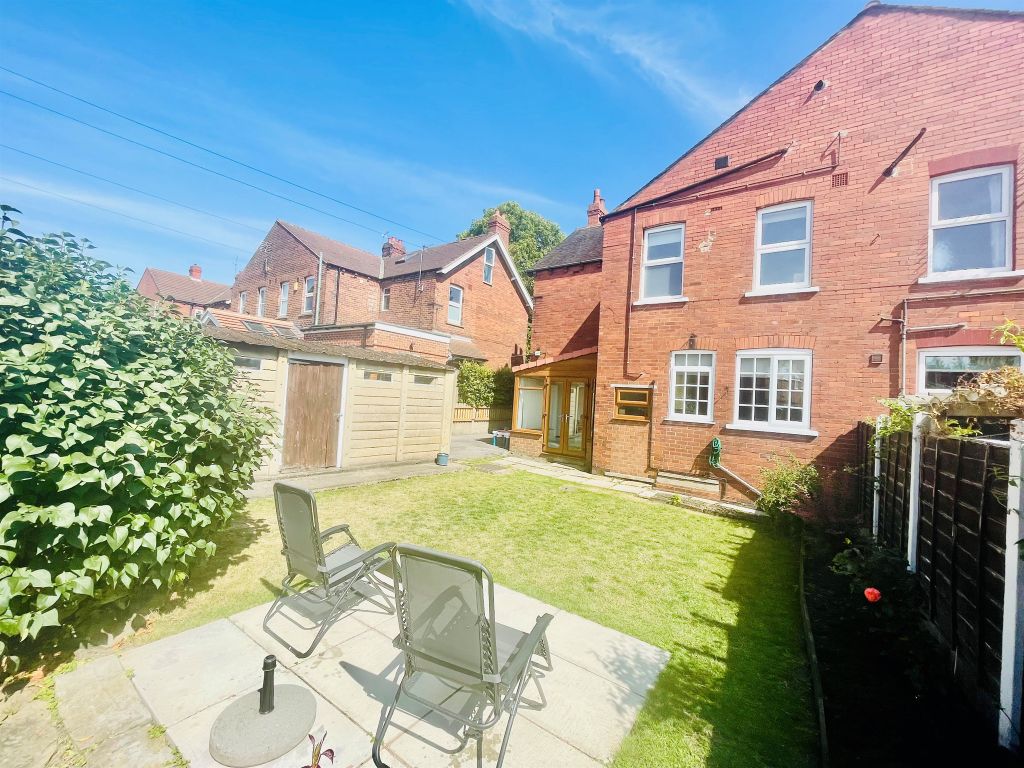 Property photo 2 of 18