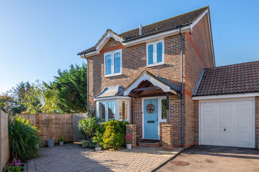 Property photo 1 of 25