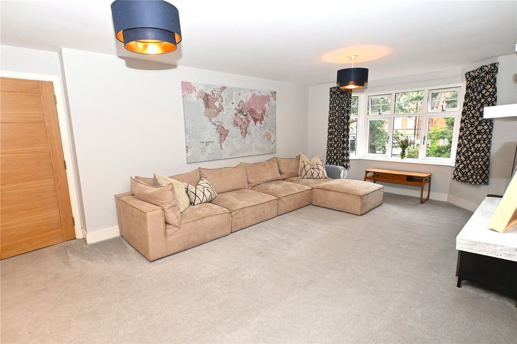 Property photo 2 of 19 Picture No. 09