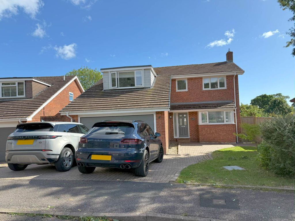 Property photo 1 of 17