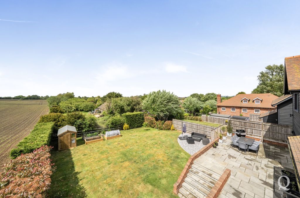 Property photo 3 of 28 3357B79E-ba43-49E...
