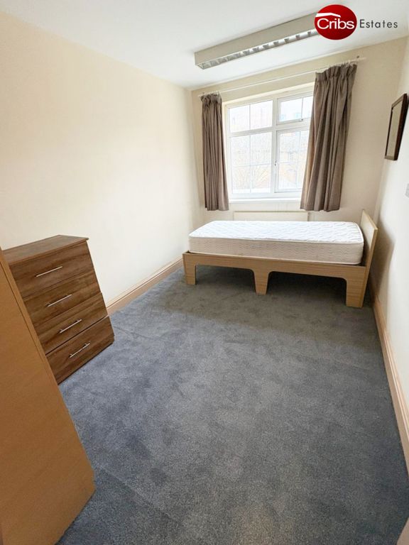 Property photo 2 of 8 Gallery