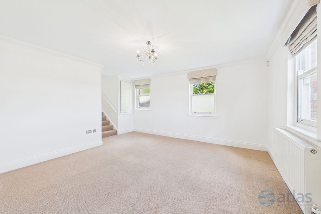 Property photo 3 of 11 Bedroom One