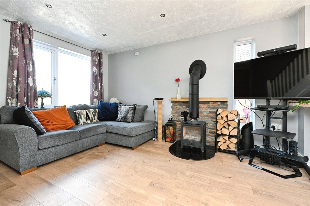 Property photo 2 of 17 Picture No. 07