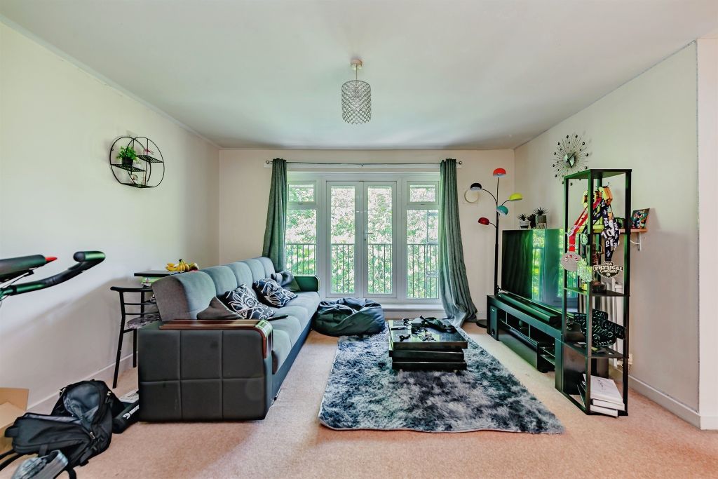 Property photo 3 of 15