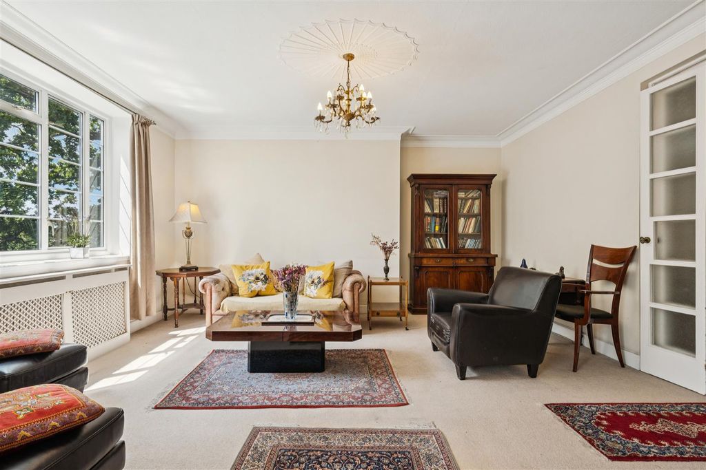 Property photo 1 of 13 For Sale - Watchfield Court, W4