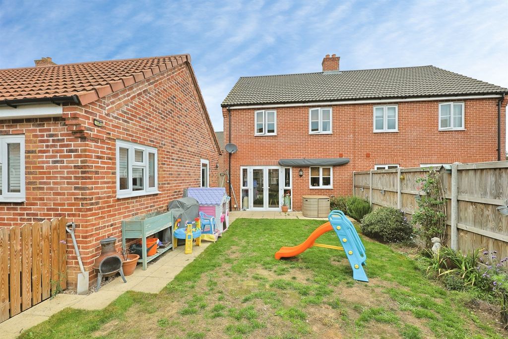 Property photo 2 of 24