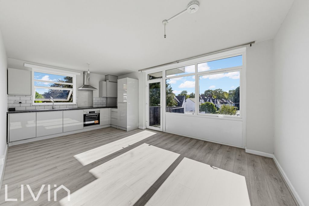 Property photo 1 of 12 2