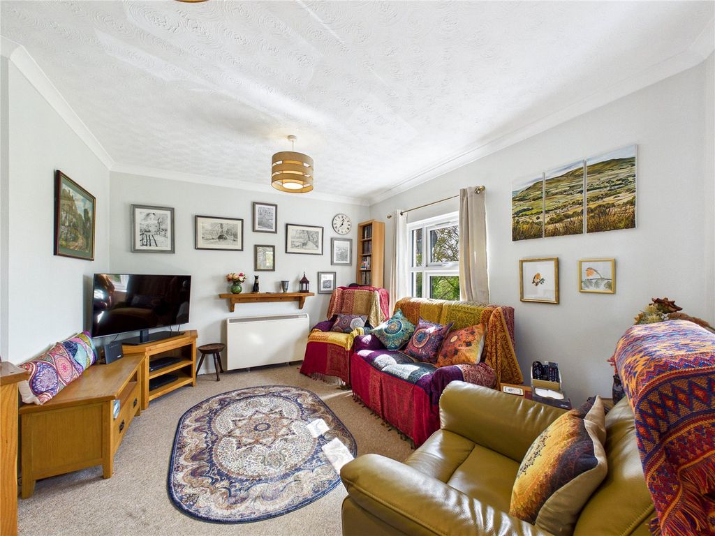 Property photo 2 of 10 Picture No. 06