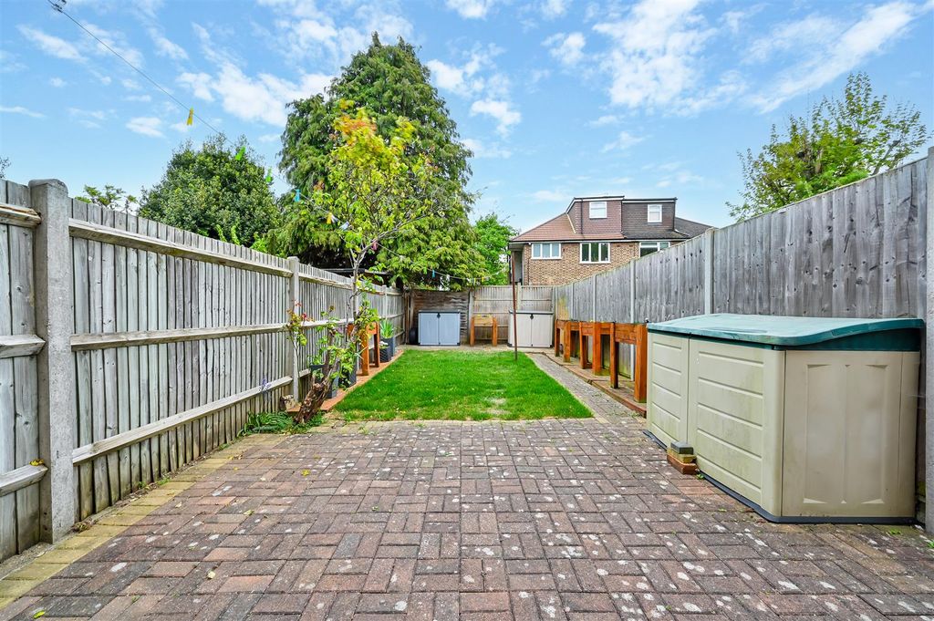 Property photo 3 of 12