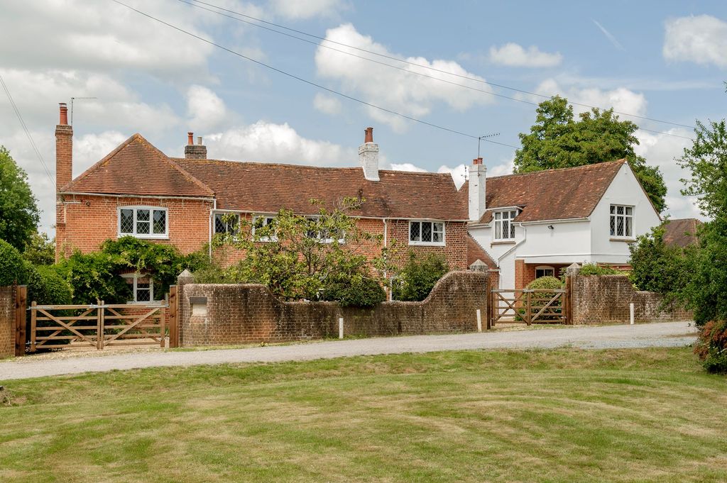Property photo 3 of 37