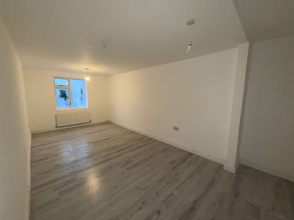 Property photo 3 of 4 Bedroom 1