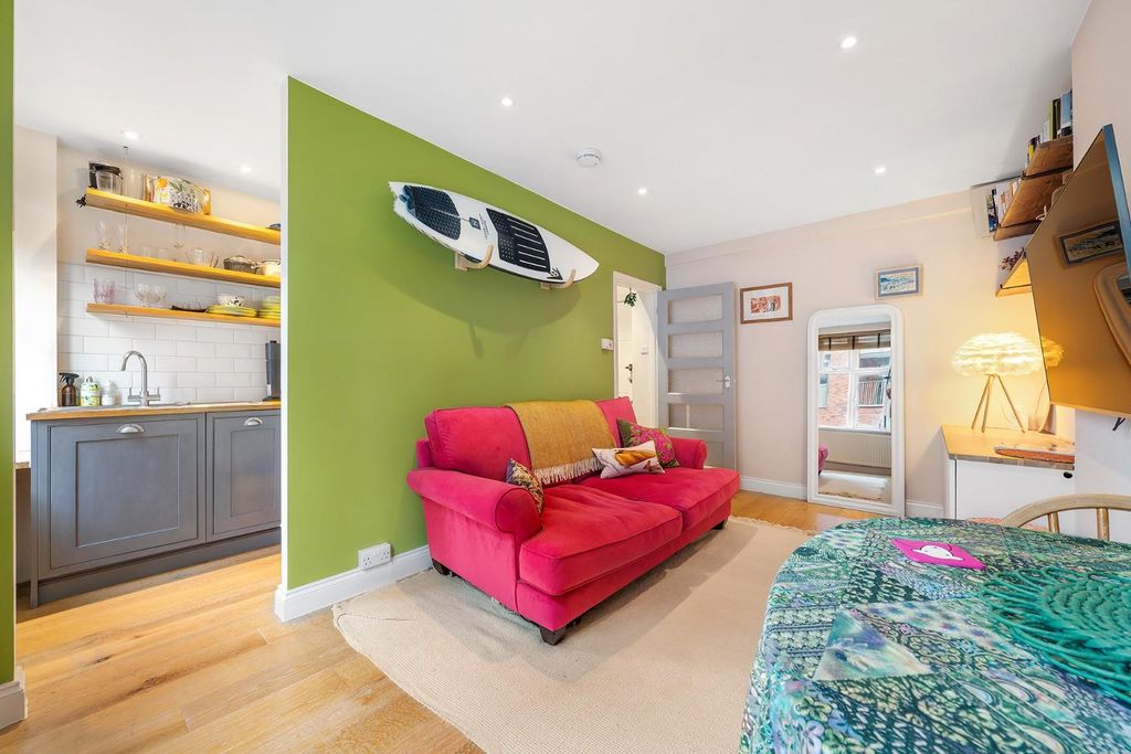 Property photo 2 of 10 Reception (3).Jpg