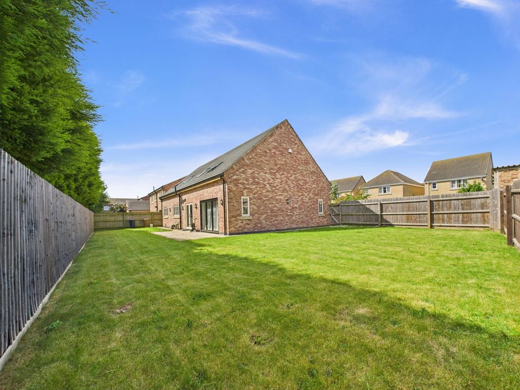 Property photo 1 of 25