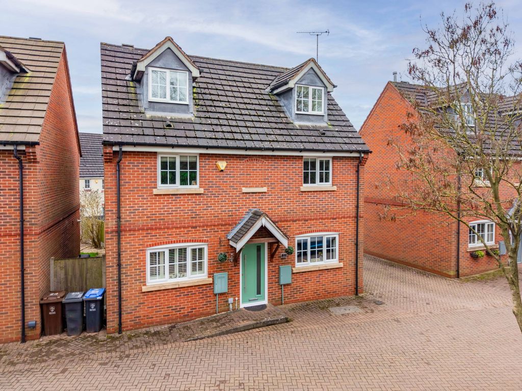Property photo 1 of 41