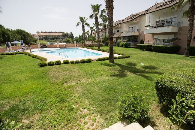Property photo 3 of 13 Bargain 3-Bed Side Apartment - Low-Rise Complex