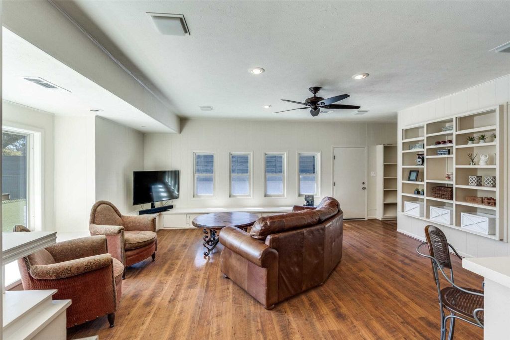 Property photo 3 of 27 <Alttext/>