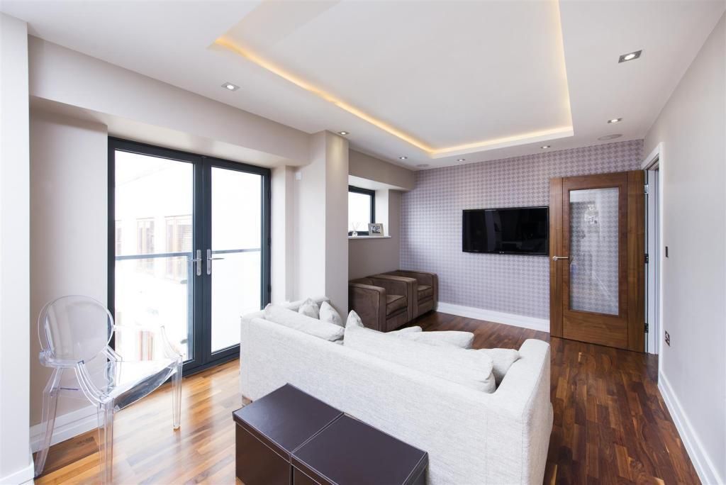 Property photo 1 of 9 1.Jpg