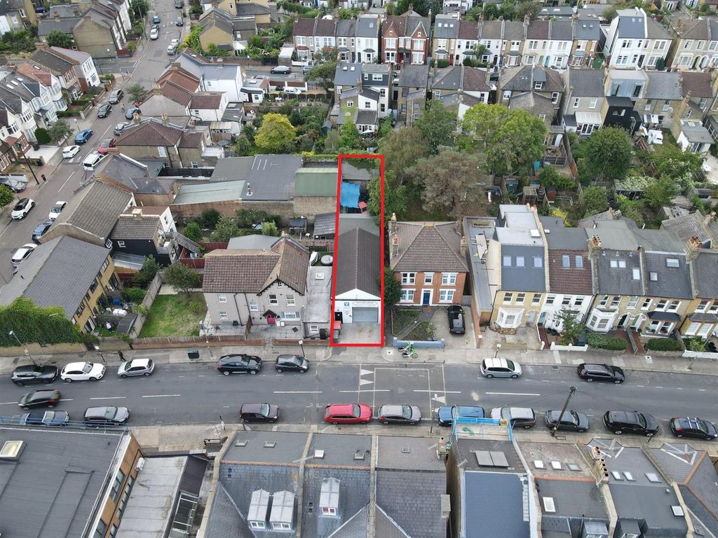 Property photo 1 of 4 Outline Brightwell.Png
