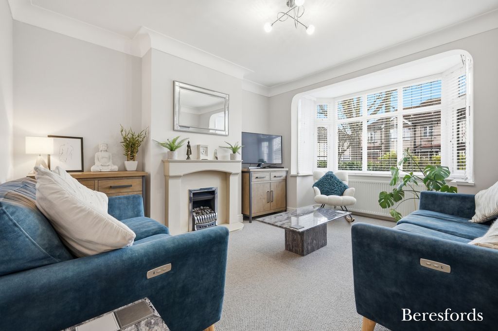 Property photo 2 of 45 Picture No. 07