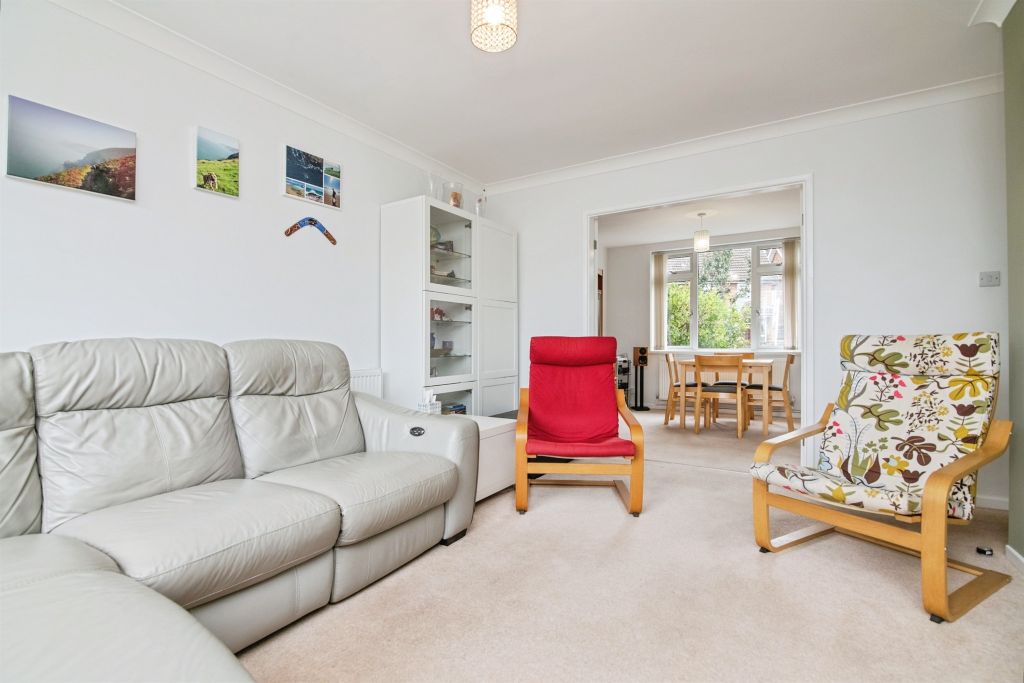 Property photo 3 of 17