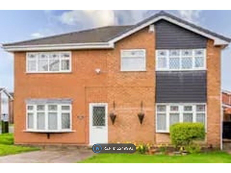 Property photo 1 of 15 5 Bedroom Detached; Master Bed Room En-Suite