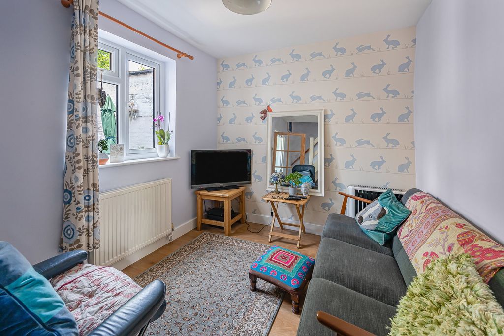 Property photo 2 of 24