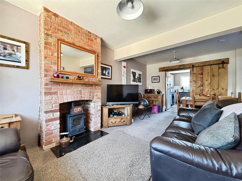 Property photo 2 of 13 Picture No. 28