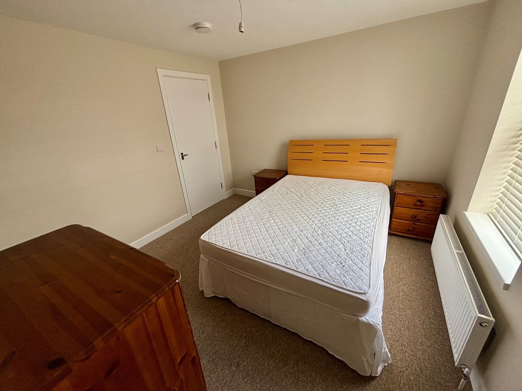 Property photo 2 of 4