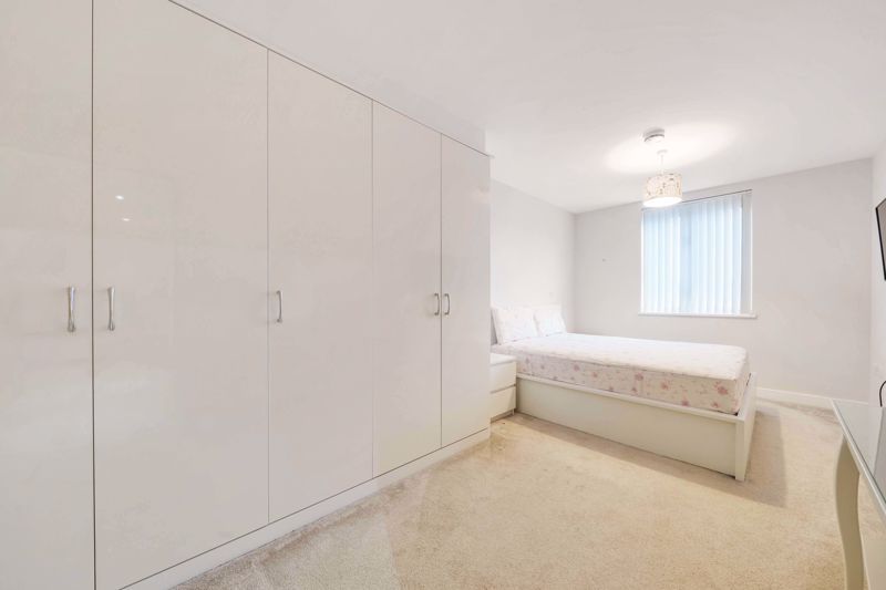 Additional image 7 of 2 bed flat for salePark Lane, Croydon CR0