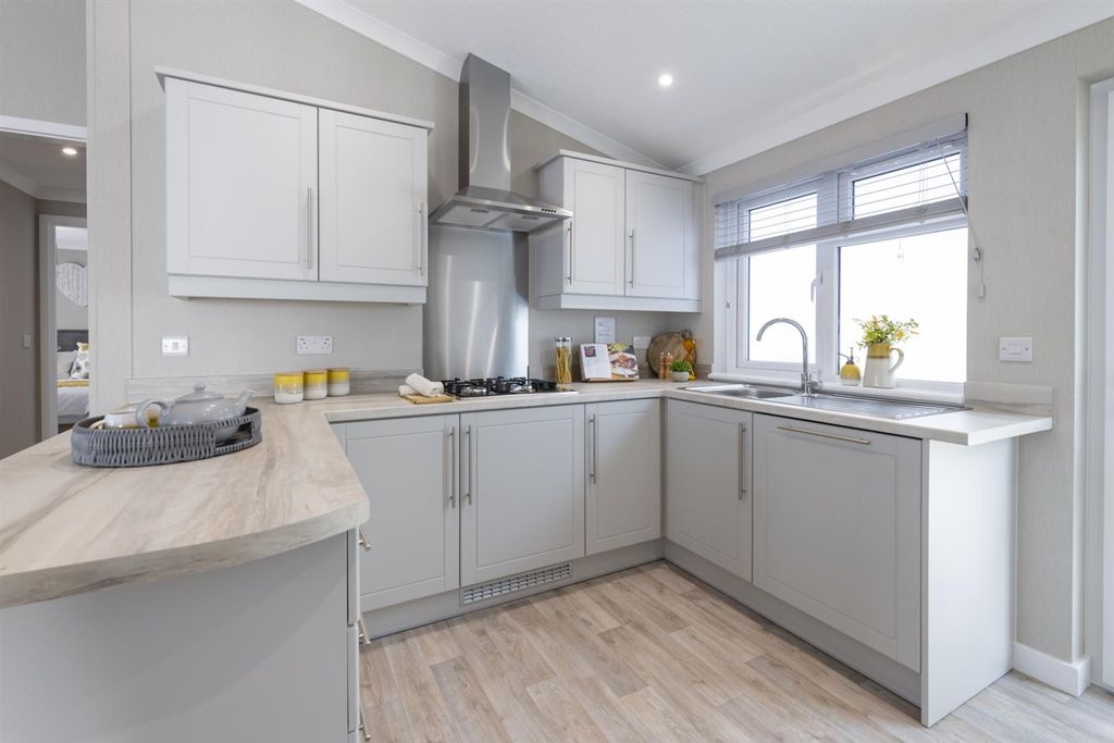 Property photo 2 of 21 Omar-Newmarket-Kitchen-Scaled.Jpg