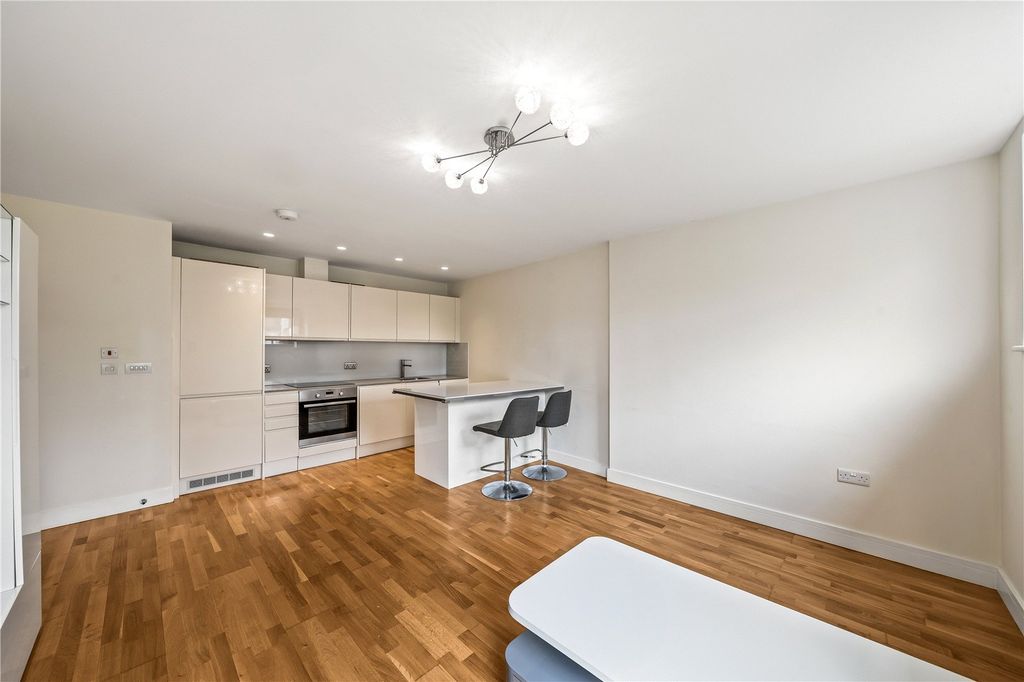 Property photo 2 of 12 Picture No. 08