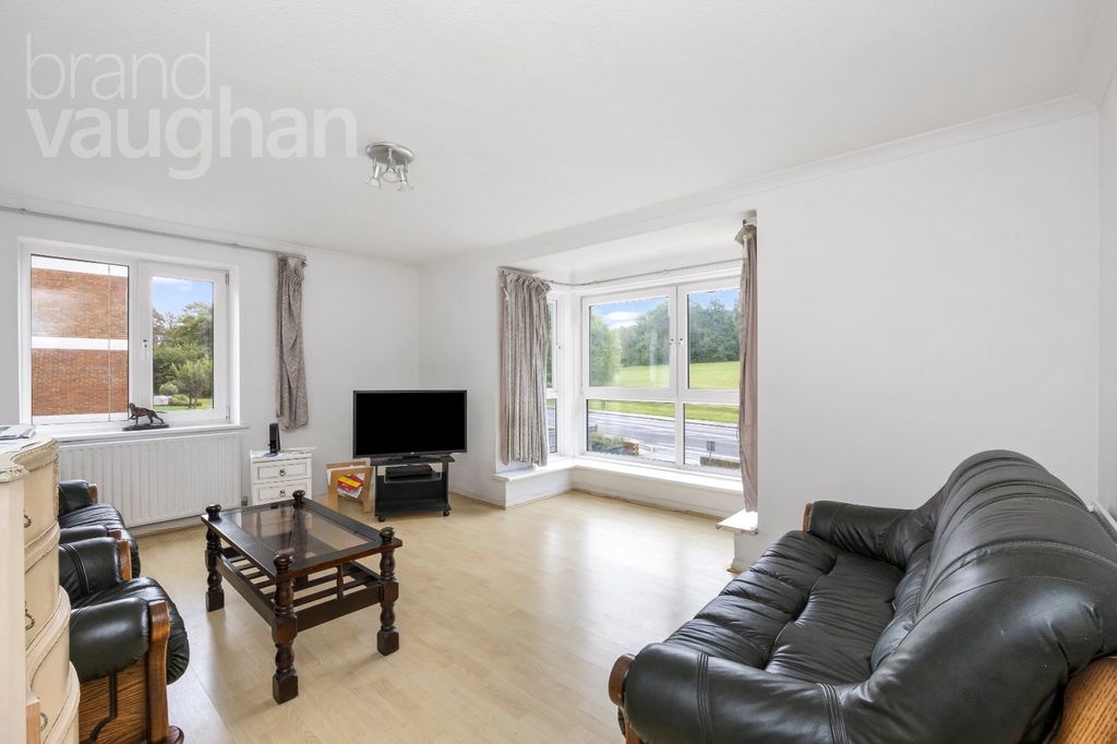 Property photo 2 of 18 Picture No. 10
