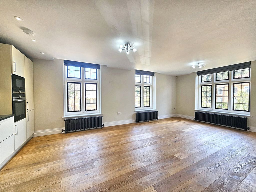 Property photo 1 of 14 Picture No. 04
