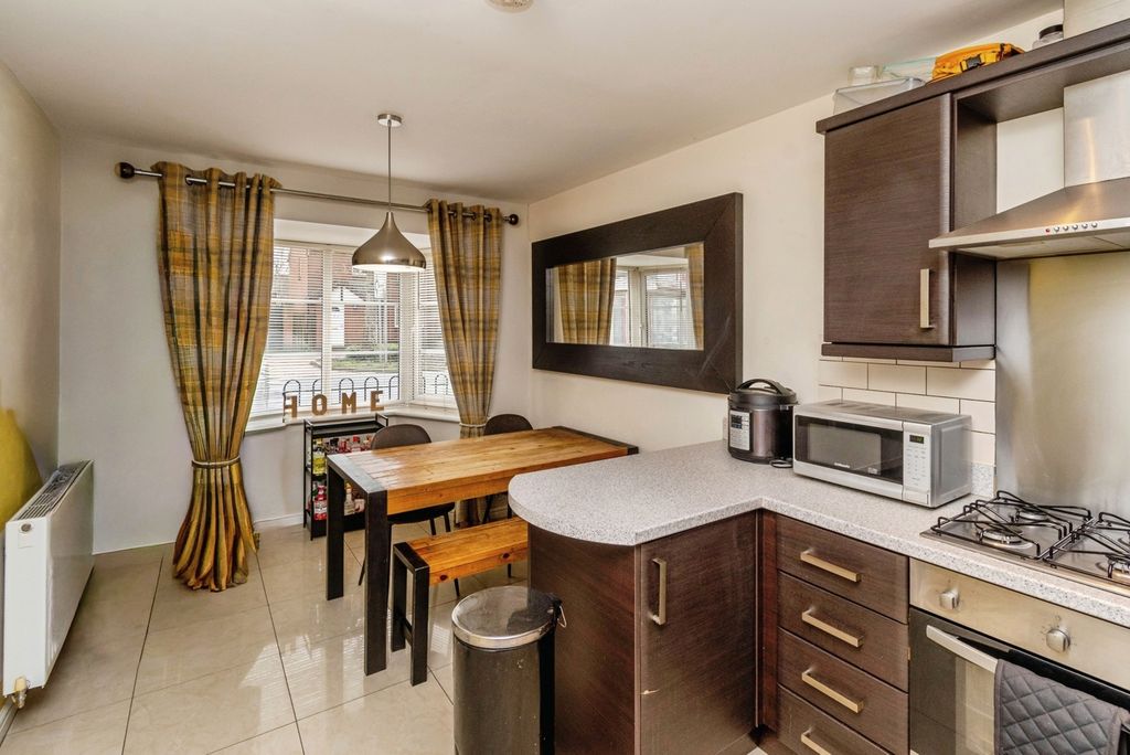 Property photo 2 of 19 Pbox-Img.Jpg