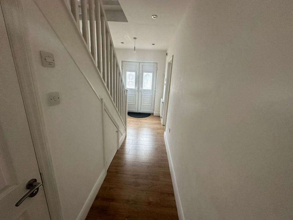 Property photo 2 of 22 Gallery