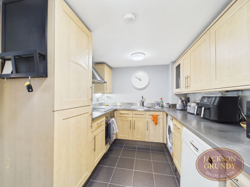 Property photo 3 of 16 Talbot Road