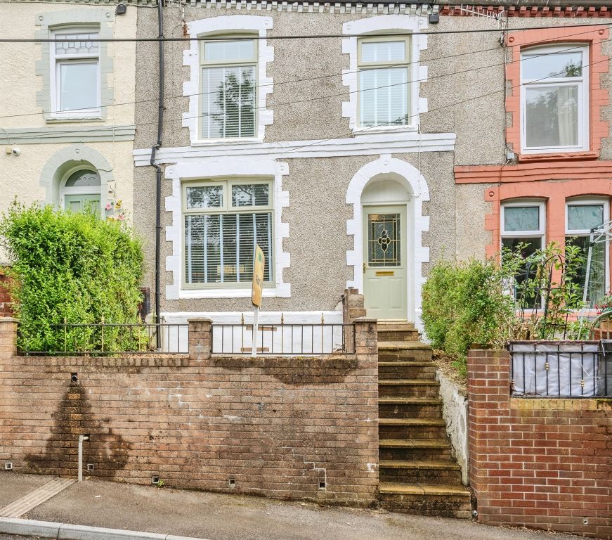 Property photo 1 of 17
