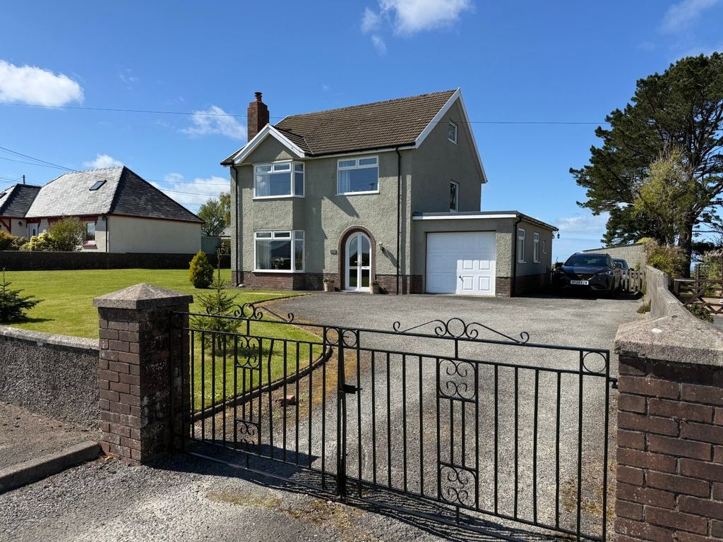Property photo 2 of 65