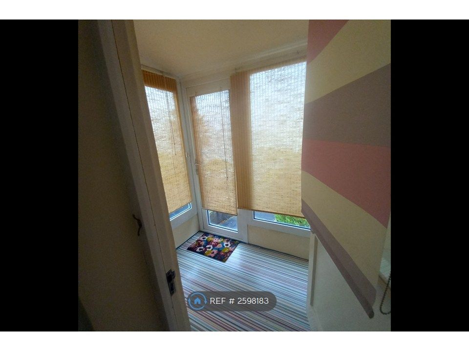 Property photo 2 of 23 The Entrance Lobby