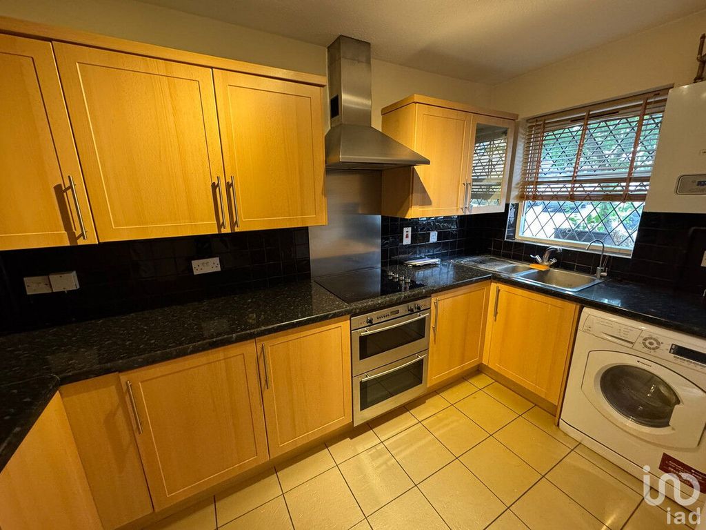 Property photo 3 of 5