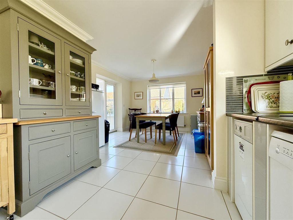 Property photo 3 of 24 Kitchen Dining