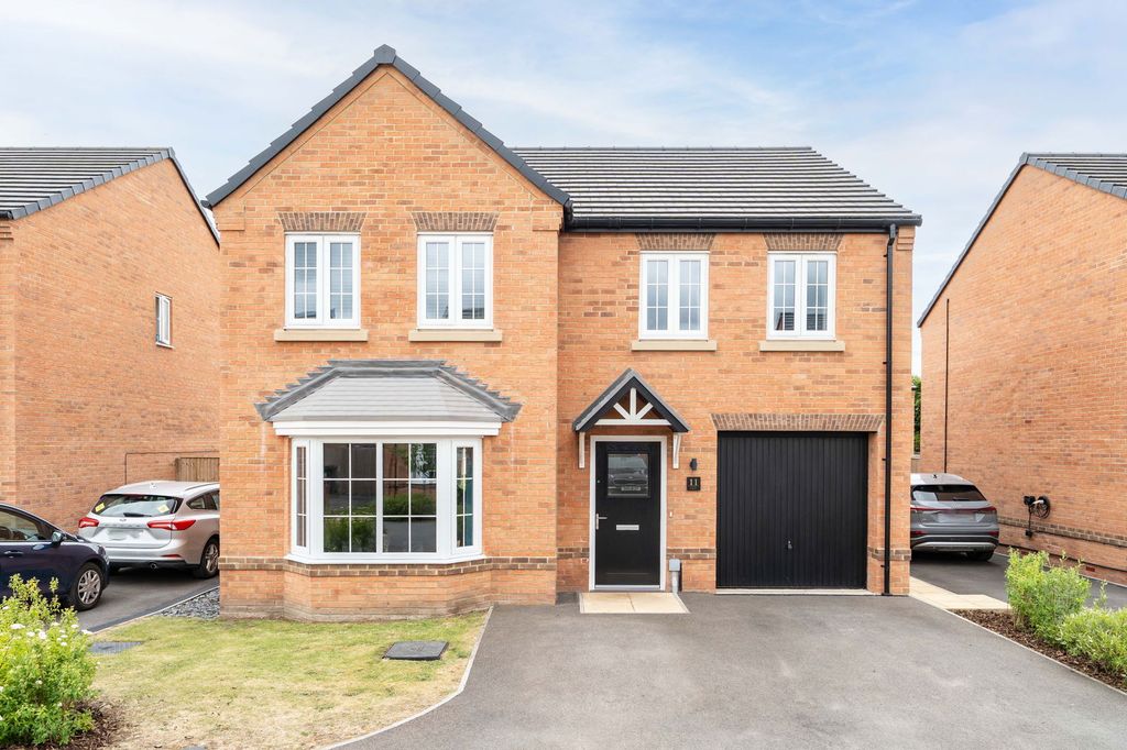 Property photo 1 of 34
