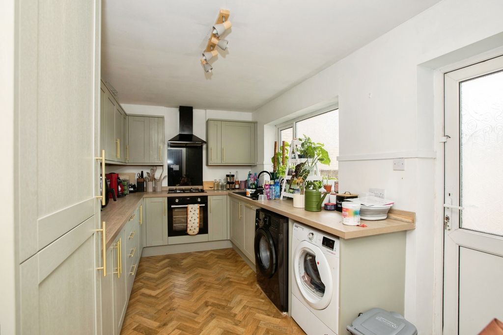 Property photo 2 of 19 Pbox-Img.Jpg