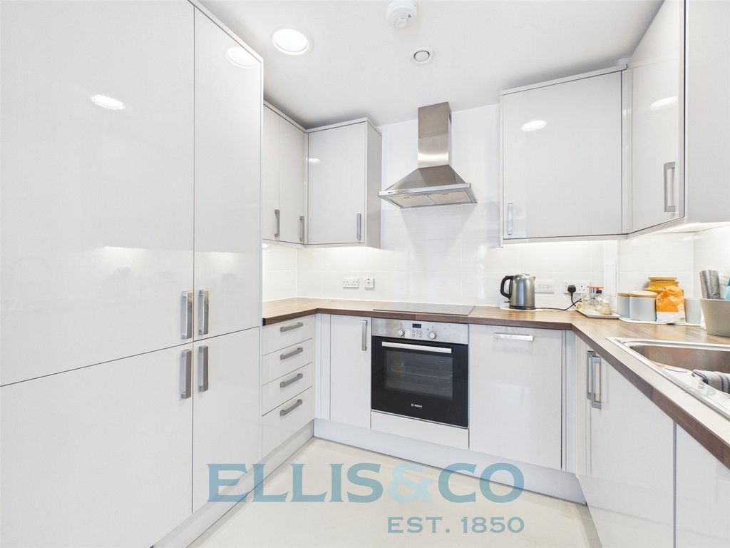Property photo 2 of 13 Picture No. 06