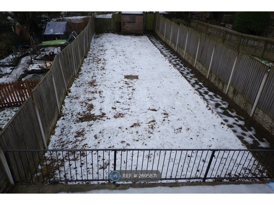 Property photo 2 of 35