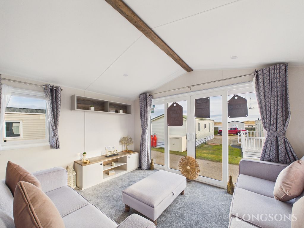 Property photo 2 of 12 Cam02173G0 Pr0352 Still008