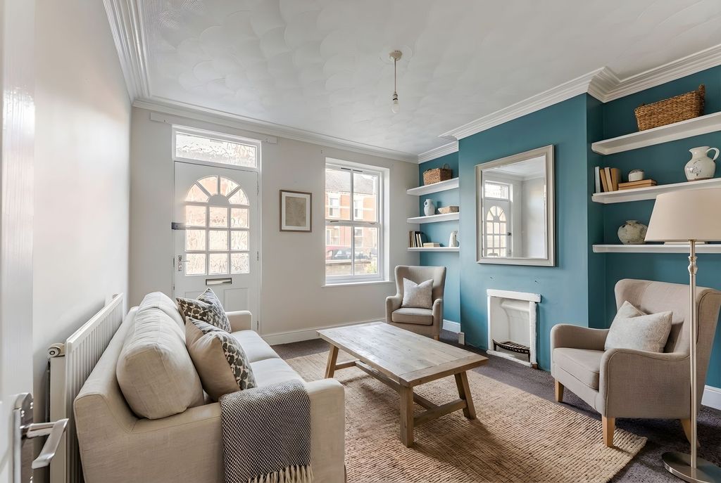 Property photo 3 of 12